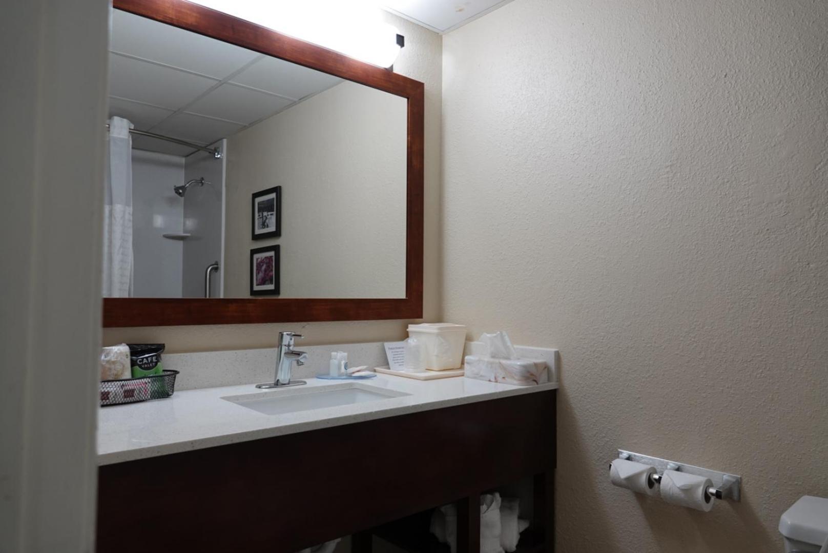 Comfort Inn Charlotte Airport Uptown מראה חיצוני תמונה