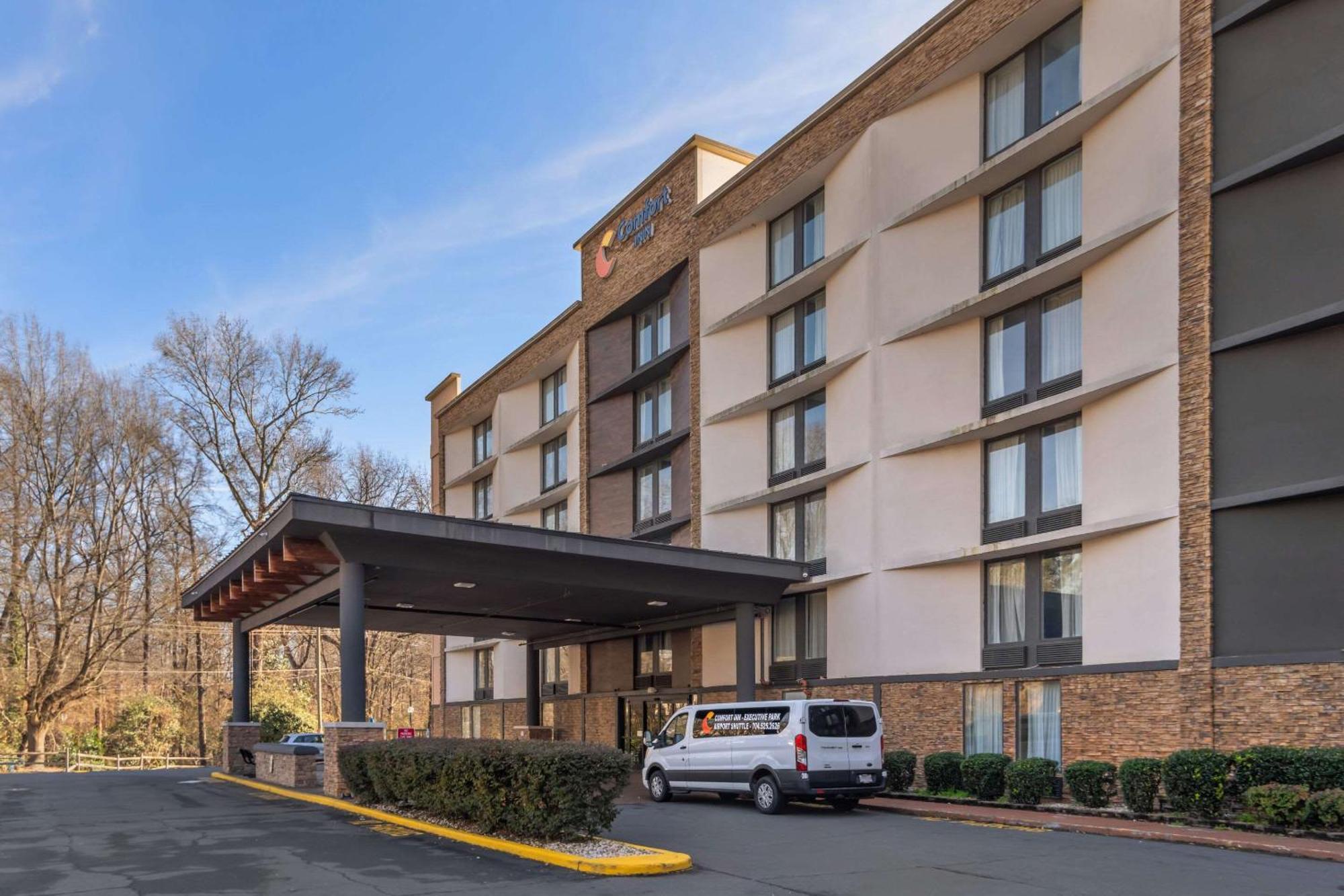 Comfort Inn Charlotte Airport Uptown מראה חיצוני תמונה