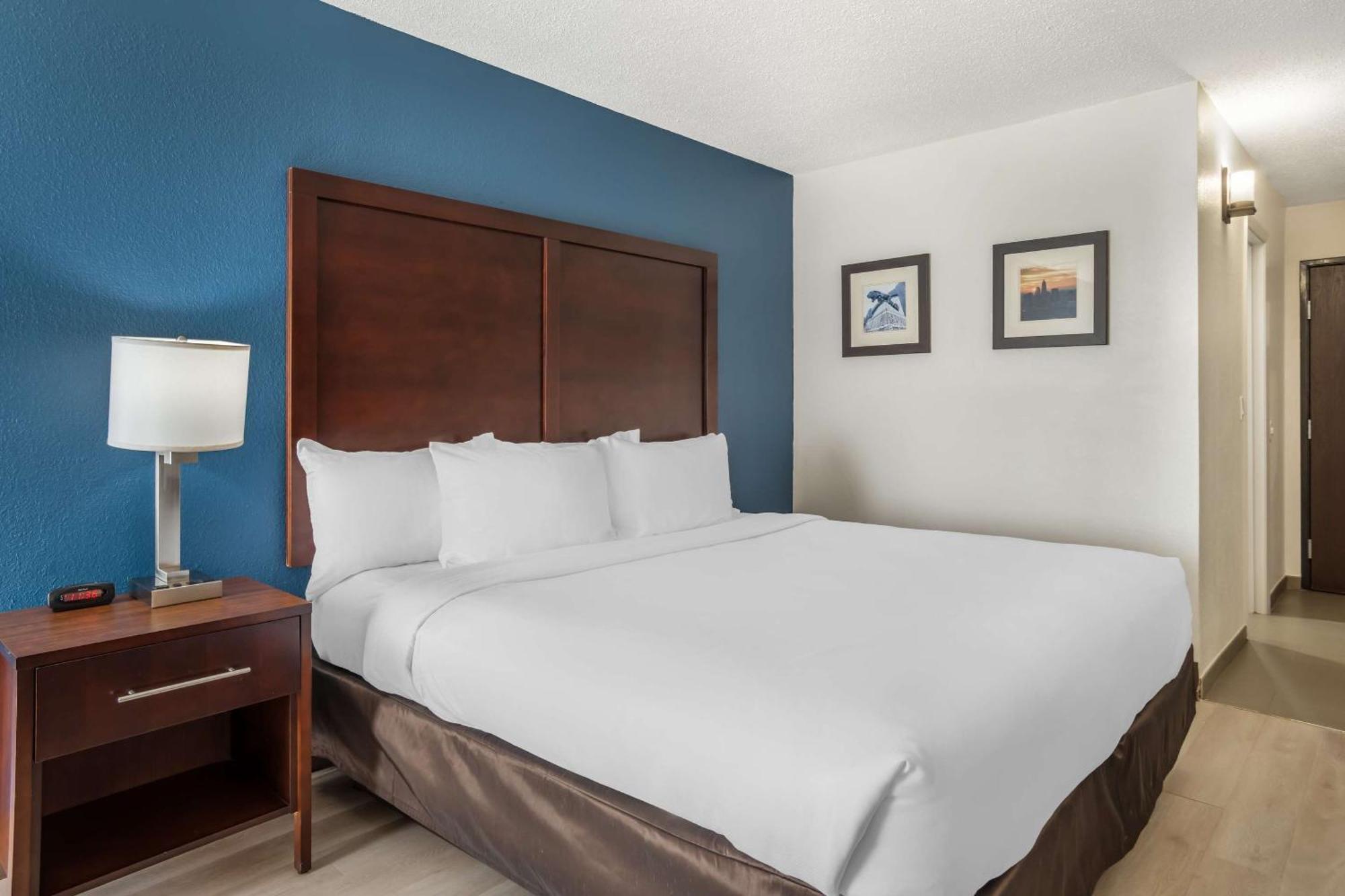 Comfort Inn Charlotte Airport Uptown מראה חיצוני תמונה